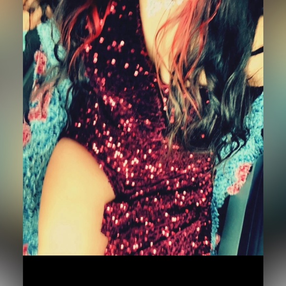 Red sparkly dress with shoes and gloves XL but runs small. - Picture 2 of 3